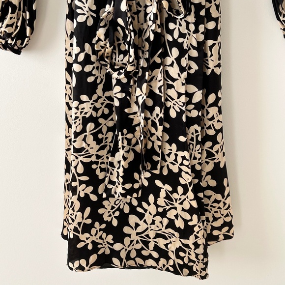 Harold's 100% Silk Floral Wrap Dress - Picture 4 of 16
